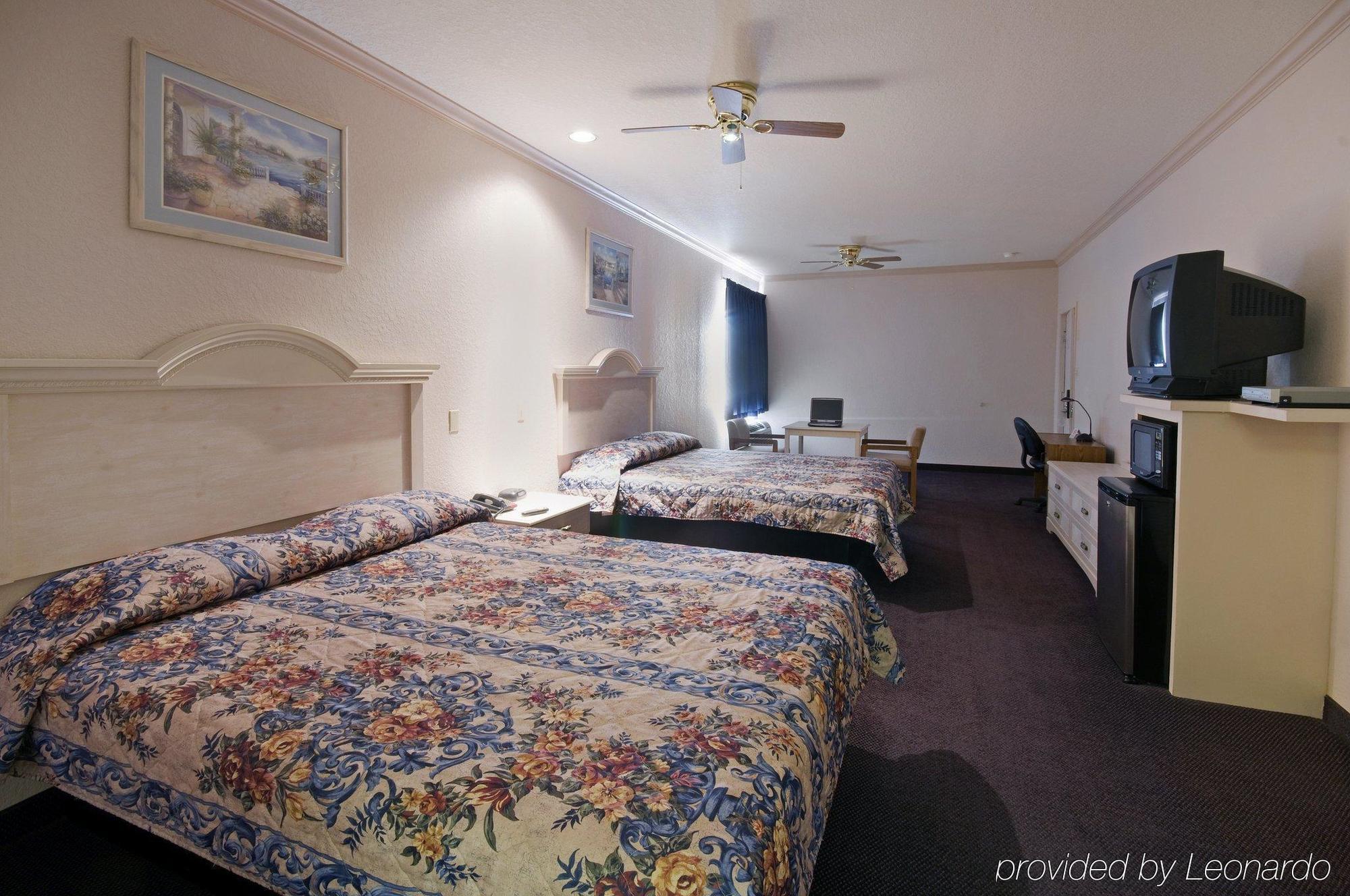 Americas Best Value Platinum Inn & Suites Houston Zimmer foto